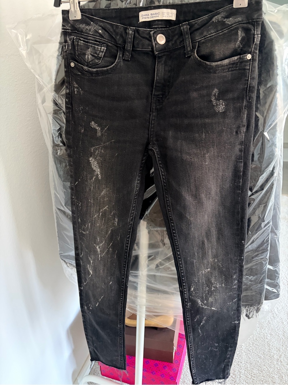 ZARA Black Distressed Women's Jeans Size 4